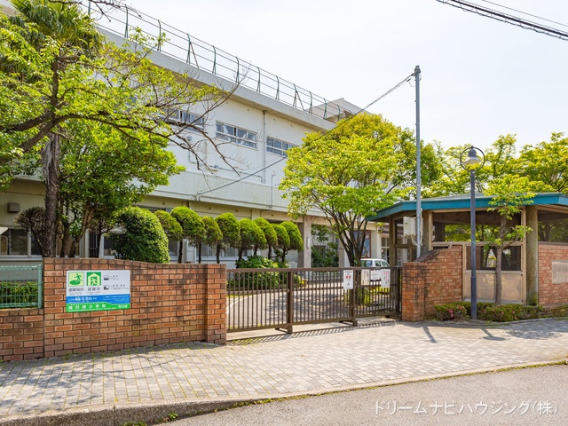 市川市立南行徳小学校 距離740m
