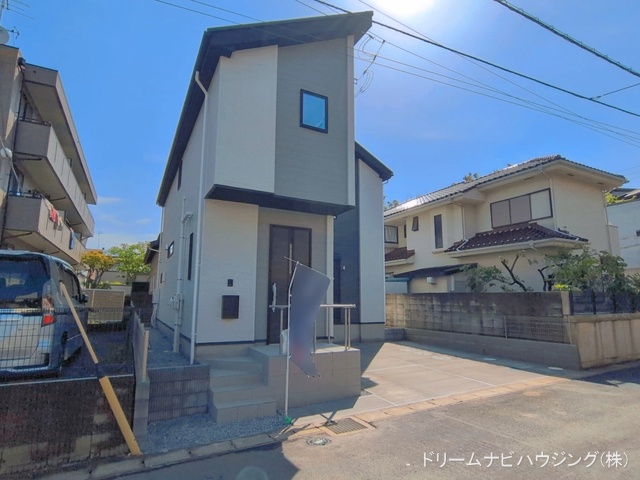 千葉県市川市柏井町１丁目の新築戸建て完成写真 2026年4月27日撮影