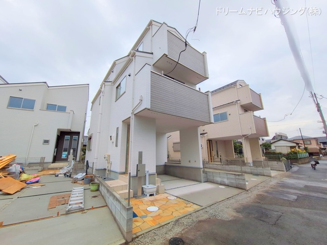 千葉県市川市新井1丁目の新築戸建て完成写真 2025年9月30日撮影