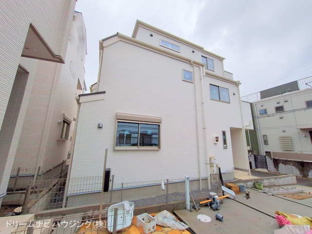 千葉県市川市新井1丁目の新築戸建て完成写真 2025年9月30日撮影