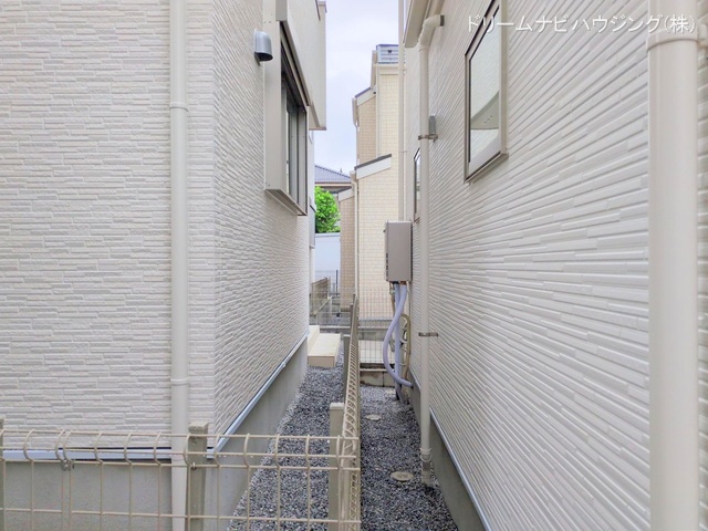 千葉県市川市新井1丁目の新築戸建て完成写真 2025年9月30日撮影