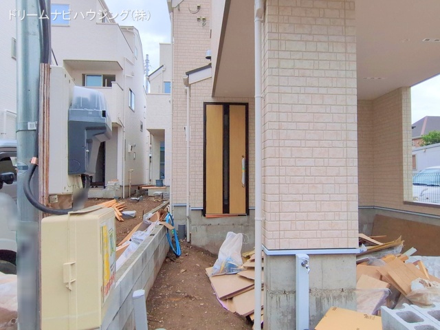 千葉県市川市新井1丁目の新築戸建て外構写真 2025年9月11日撮影