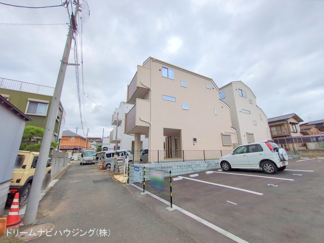 千葉県市川市新井1丁目の新築戸建て外構写真 2025年9月11日撮影
