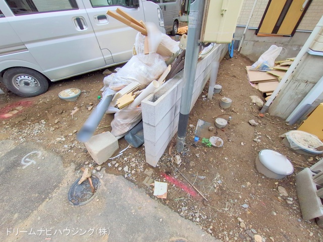 千葉県市川市新井1丁目の新築戸建て外構写真 2025年9月11日撮影