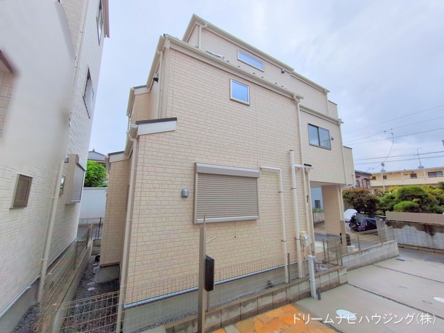 千葉県市川市新井1丁目の新築戸建て完成写真 2025年9月30日撮影