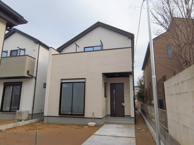 千葉県市川市柏井町３丁目の新築戸建て完成写真 2026年1月4日撮影