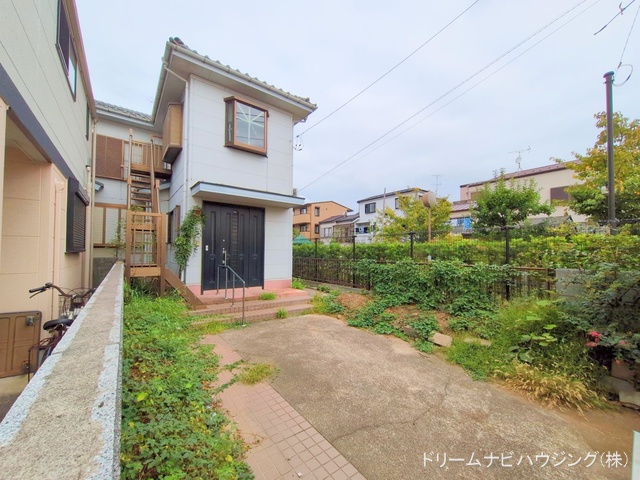 東京都江戸川区篠崎町4丁目の中古戸建て完成写真 2025年10月6日撮影