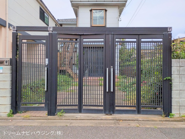 東京都江戸川区篠崎町4丁目の中古戸建て完成写真 2025年10月6日撮影