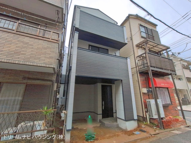 東京都江戸川区下篠崎町の新築戸建て外構写真 2026年4月1日撮影