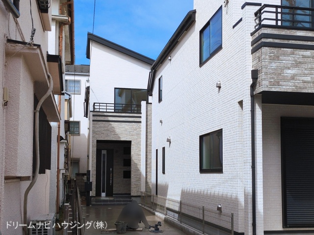 千葉県市川市入船の新築戸建て外構写真 2026年3月3日撮影