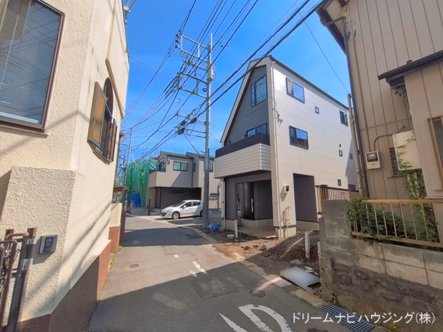 千葉県市川市香取1丁目の新築戸建て外構写真 2026年6月15日撮影