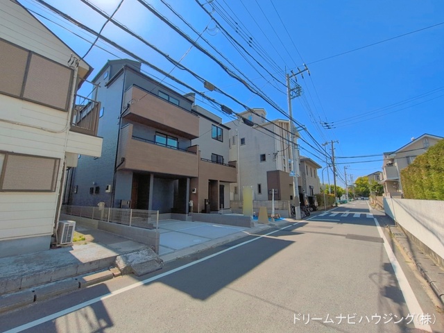 千葉県市川市妙典１丁目の新築戸建て完成写真 2026年5月11日撮影