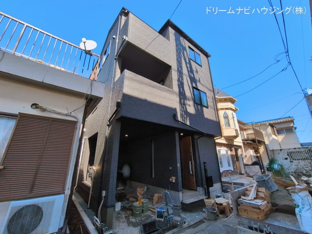 東京都江戸川区東葛西4丁目の新築戸建て外構写真 2026年3月4日撮影