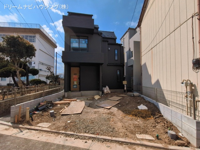 東京都江戸川区鹿骨5丁目の新築戸建て外構写真 2026年3月17日撮影