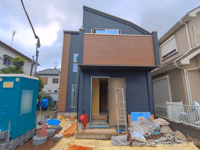 千葉県市川市稲越1丁目の新築戸建て外構写真 2026年6月17日撮影