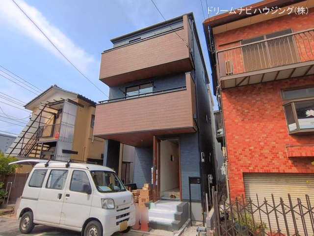 千葉県市川市幸2丁目の新築戸建て外構写真 2026年6月23日撮影