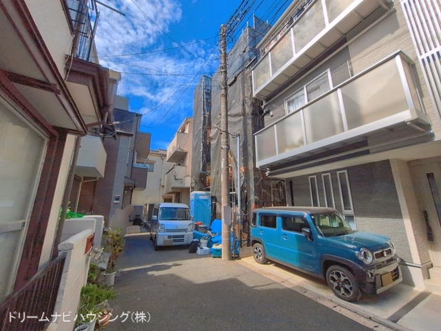 新築戸建て 市川市鬼高三丁目【第二期】 上棟