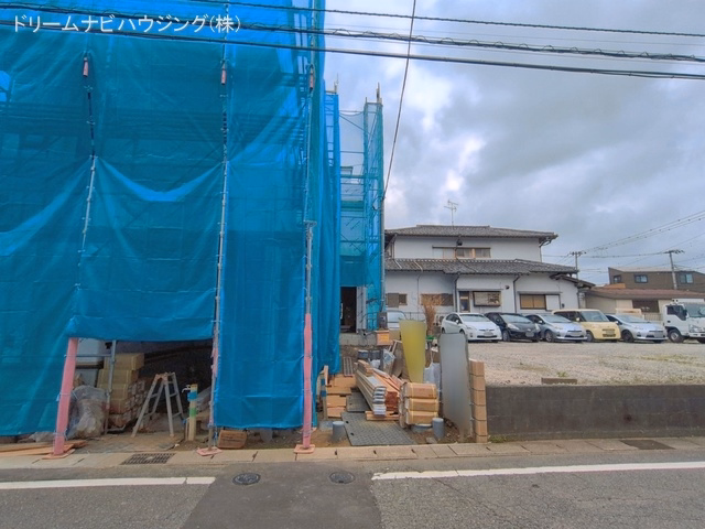 千葉県市川市下新宿の新築戸建てシート写真 2026年7月6日撮影