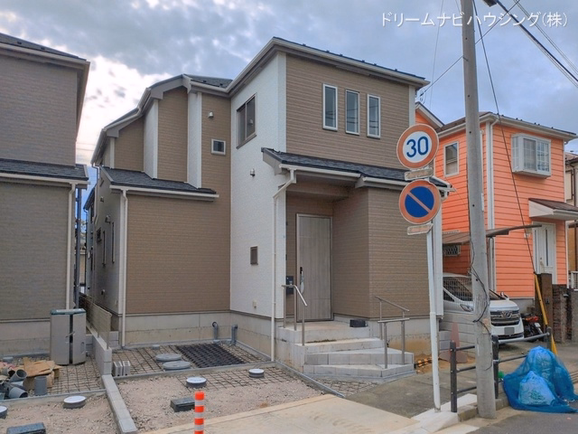 新築戸建て 市川市本北方3丁目704番 A号棟 外構