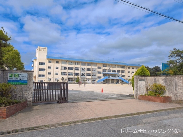 市川市立下貝塚中学校