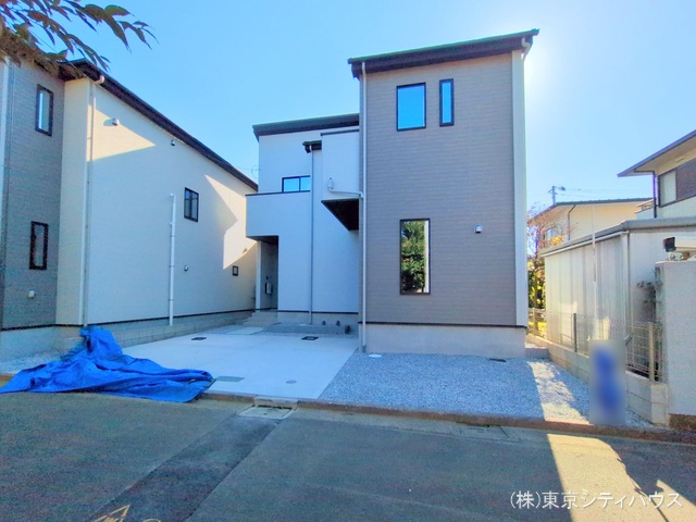 東京都三鷹市大沢５丁目の新築戸建て完成写真 2025年11月19日撮影