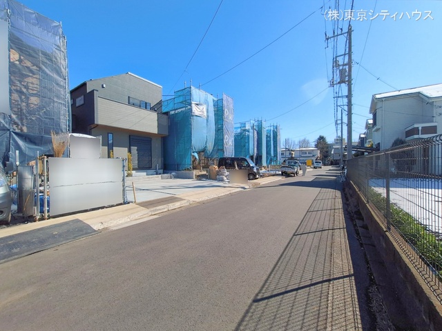 東京都三鷹市北野２丁目の新築戸建て完成写真 2026年2月8日撮影