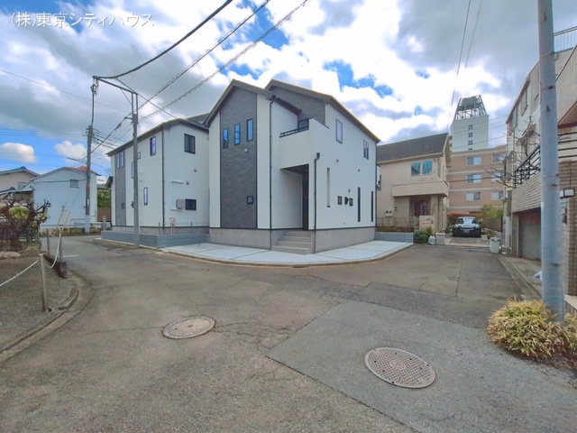 東京都三鷹市新川５丁目の新築戸建て完成写真 2026年3月26日撮影