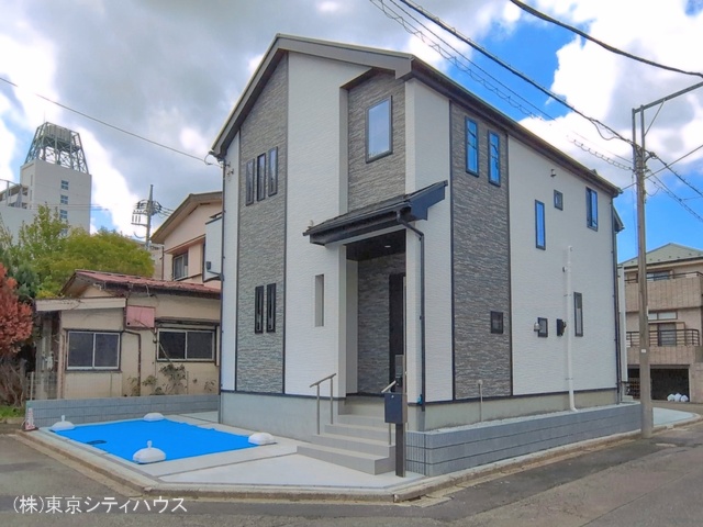 東京都三鷹市新川5丁目の新築戸建て完成写真 2026年3月26日撮影