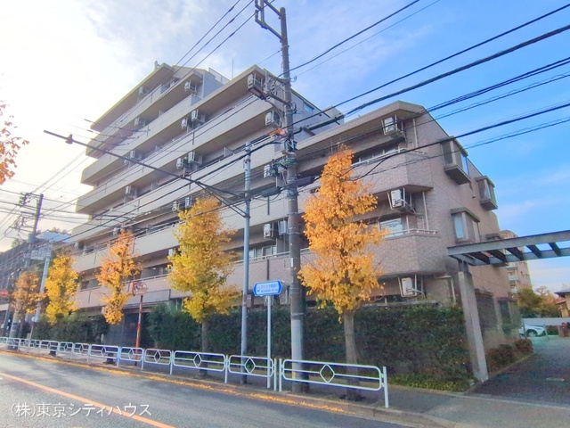 東京都三鷹市下連雀９丁目のマンション『サンティール三鷹サウスウイング』外観写真 2025年12月9日撮影