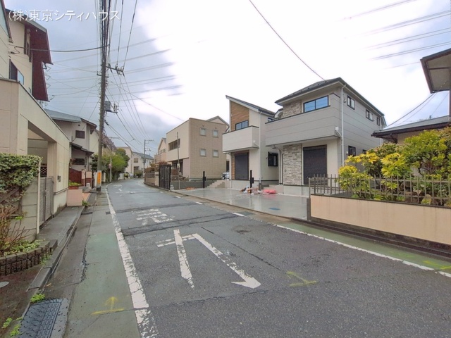 東京都調布市深大寺東町４丁目の新築戸建て外構写真 2026年3月25日撮影