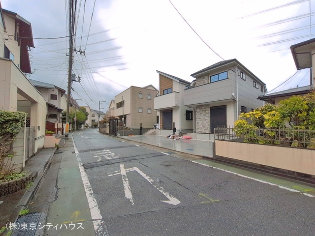 東京都調布市深大寺東町４丁目の新築戸建て外構写真 2026年3月25日撮影