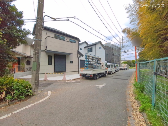 東京都調布市深大寺南町５丁目の新築戸建て外構写真 2026年4月14日撮影