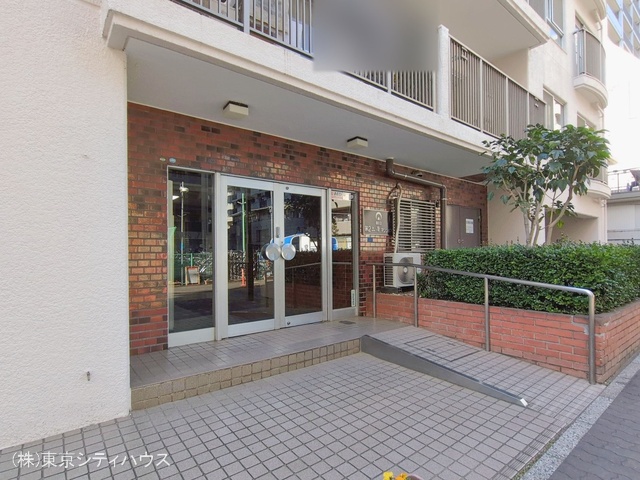 東京都三鷹市下連雀３丁目のマンション『朝日第2三鷹マンション』外観写真 2026年2月1日撮影