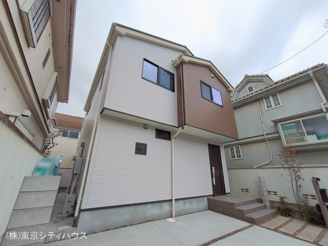 東京都三鷹市野崎４丁目の新築戸建て完成写真 2026年1月27日撮影