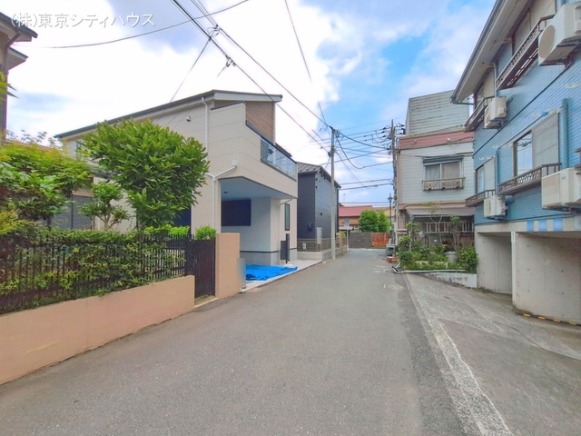 東京都調布市柴崎１丁目の新築戸建て完成写真 2026年5月13日撮影