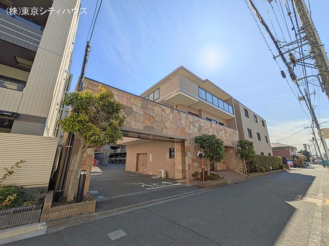 東京都狛江市中和泉5丁目のマンション『ライオンズマンション国領』外観写真 2026年2月9日撮影