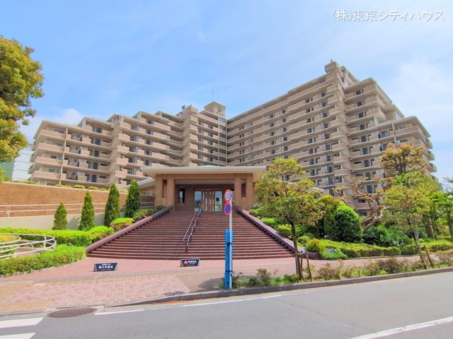 東京都調布市国領町３丁目のマンション『ルネ調布国領モア・クレスト』外観写真 2025年4月21日撮影