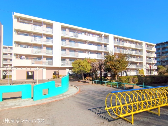 東京都調布市染地３丁目のマンション『多摩川住宅ト－3号棟(国領)』外観写真 2025年1月21日撮影