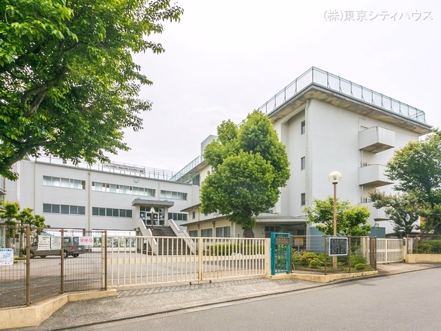 三鷹市立第五中学校