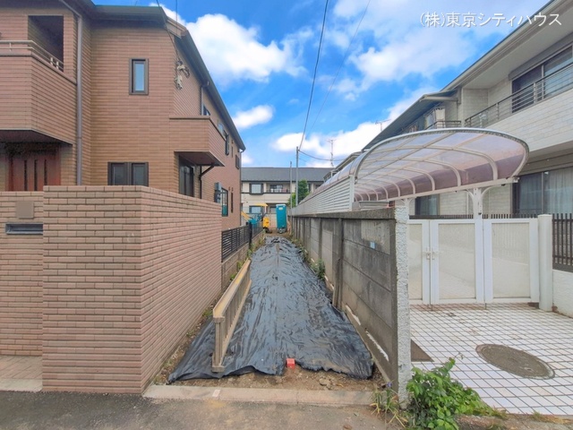 東京都狛江市元和泉2丁目の新築戸建て基礎写真 2026年5月26日撮影
