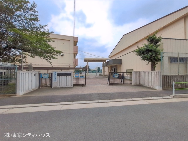 調布市立第三中学校