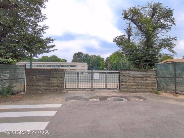 調布市立神代中学校