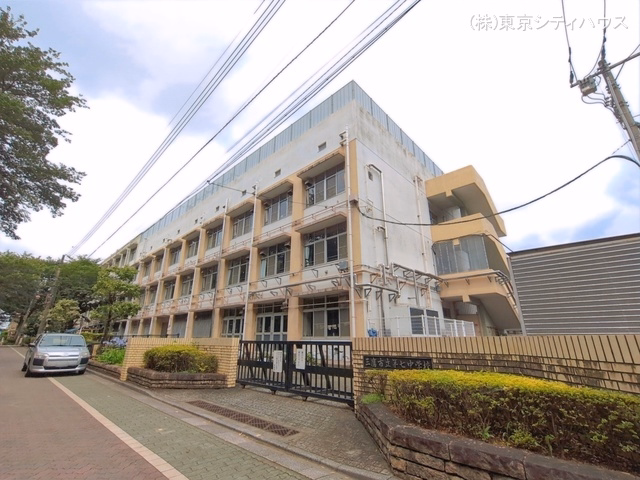 三鷹市立第七中学校