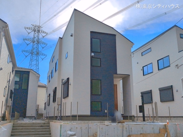 新築戸建て 稲城市坂浜329　7棟 3号棟 外構