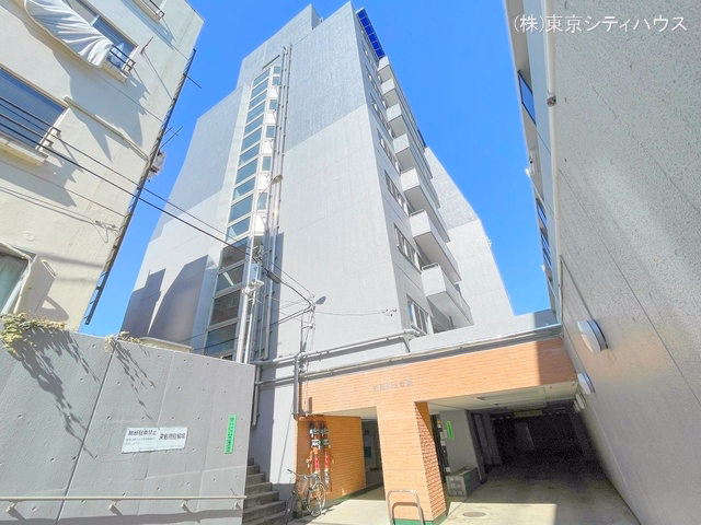 調布シュロス