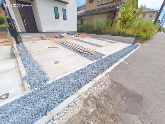愛知県名古屋市中川区下之一色町字松蔭7丁目の新築戸建て外構写真 2025年9月21日撮影