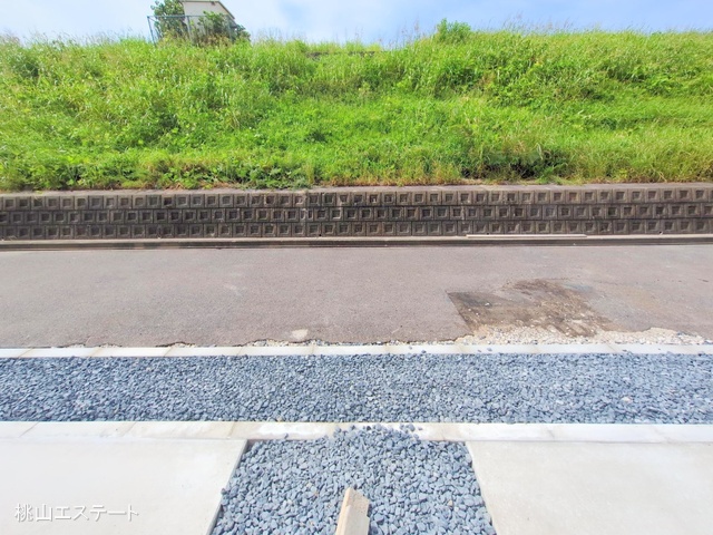 愛知県名古屋市中川区下之一色町字松蔭7丁目の新築戸建て外構写真 2025年9月21日撮影