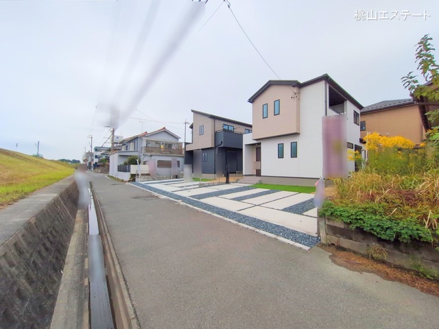 愛知県名古屋市中川区下之一色町字松蔭7丁目の新築戸建て完成写真 2025年10月14日撮影