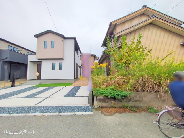 愛知県名古屋市中川区下之一色町字松蔭7丁目の新築戸建て完成写真 2025年10月14日撮影