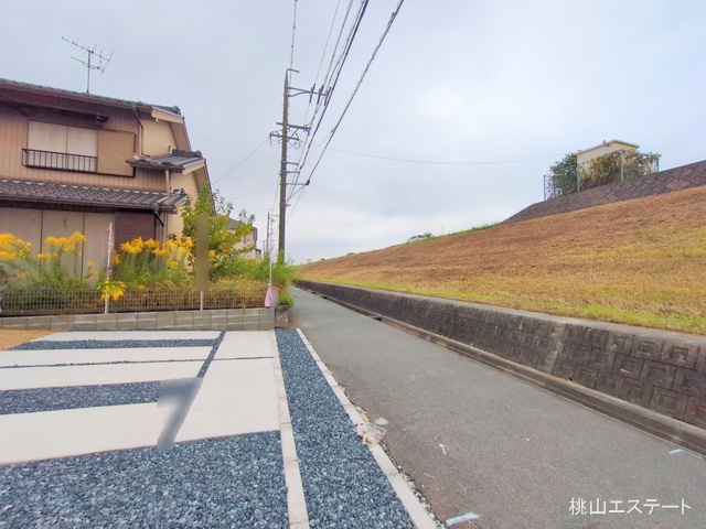 愛知県名古屋市中川区下之一色町字松蔭7丁目の新築戸建て完成写真 2025年10月14日撮影